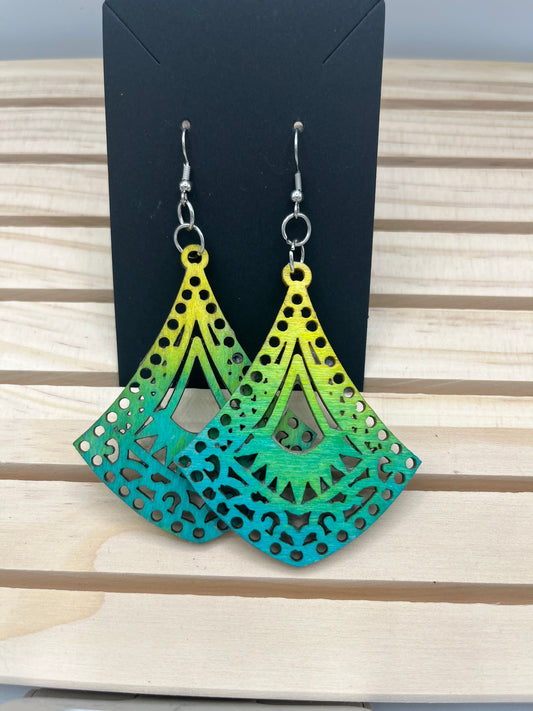 Geometric shaped wood green/yellow earrings