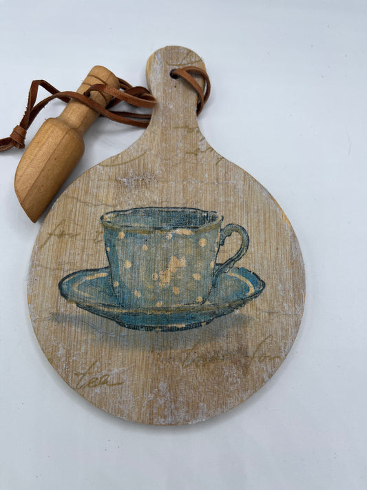 Round Tea time cup cutting board