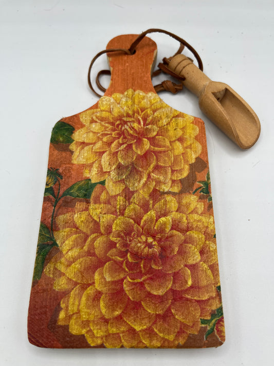 Orange mums mini cutting board