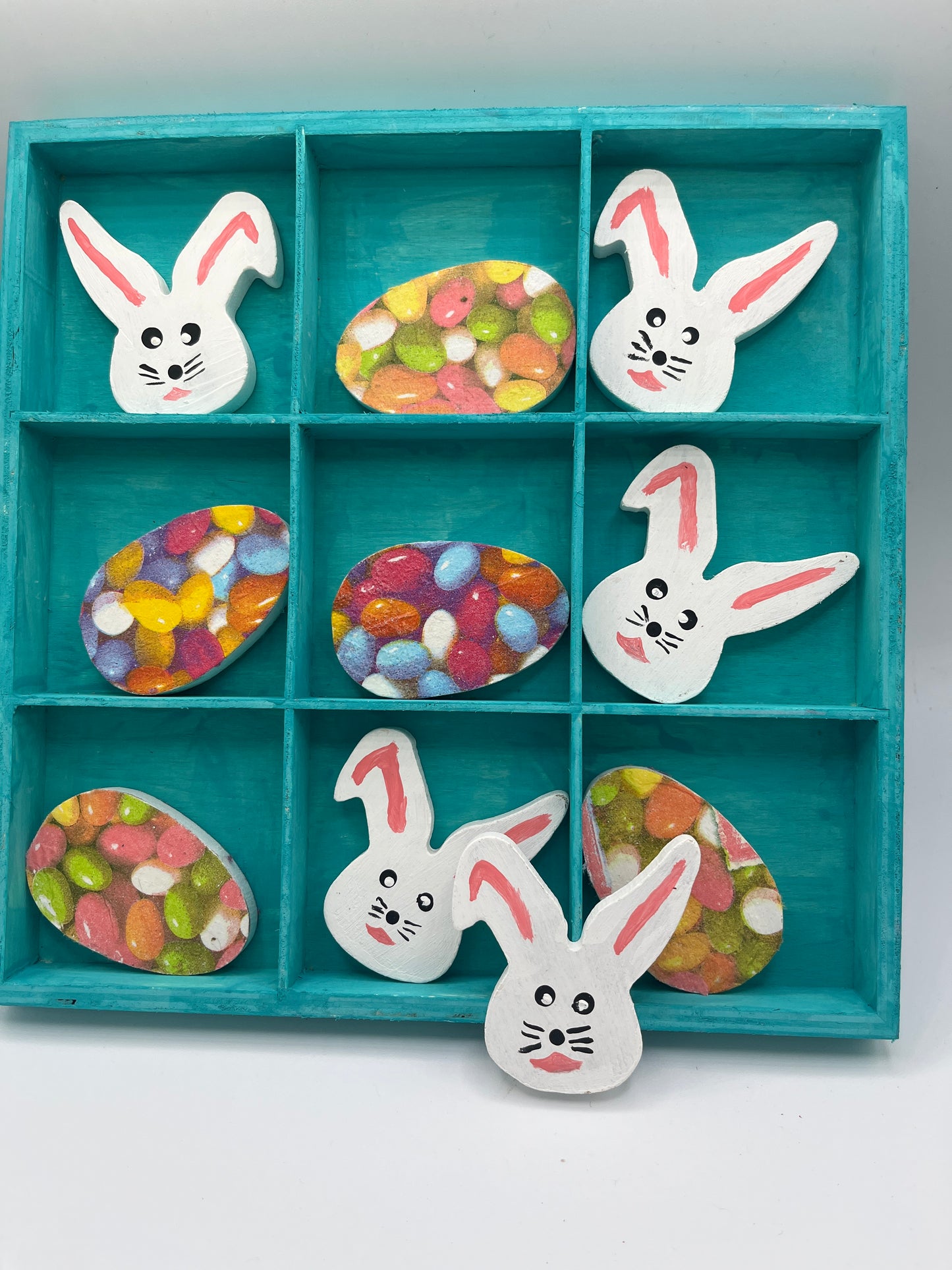 Tic Tac Toe Bunnies and Eggs