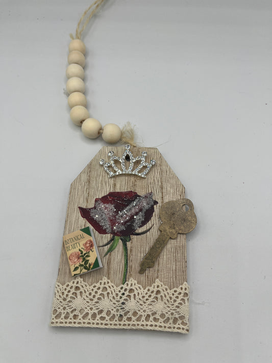 Rose and Crown hang tag