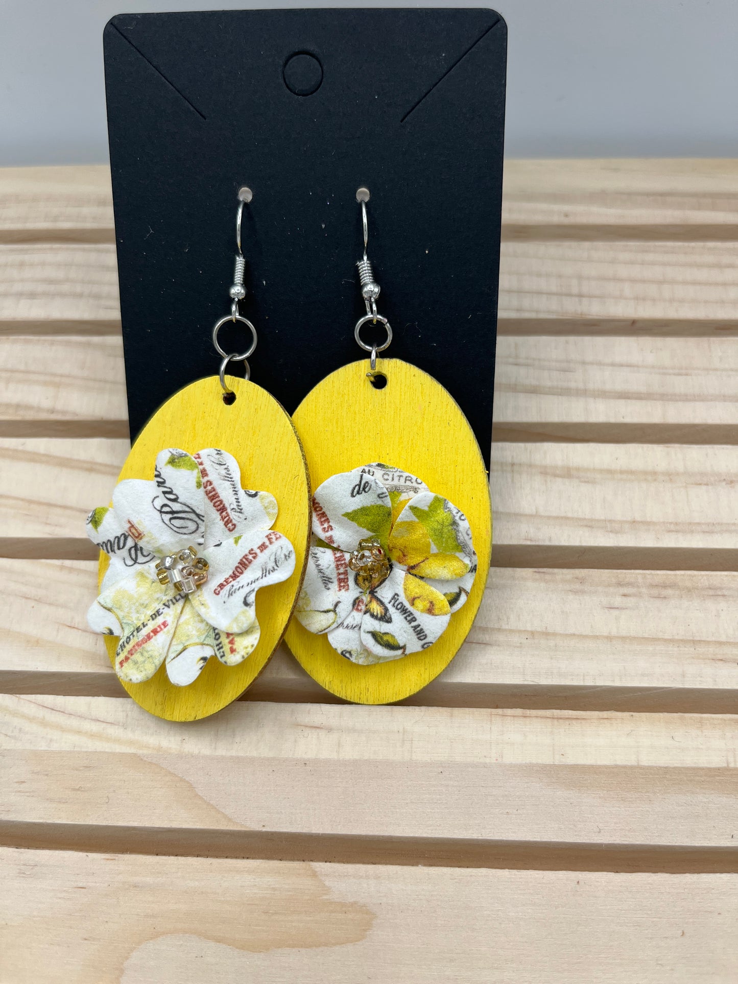 Yellow oval earrings with 3D floral